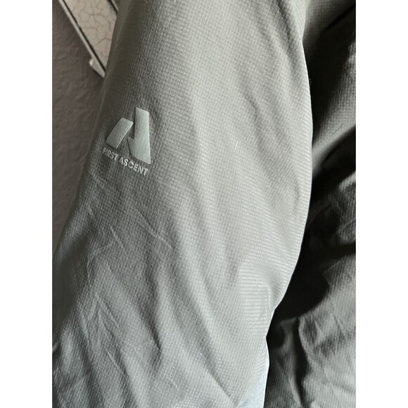 Eddie Bauer First Ascent Men's Tall 2XL Astro-Air Hybrid Hooded Jacket - Picture 10 of 11